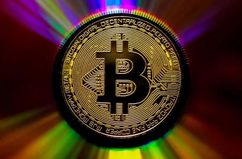 欧意交易所简单赚币总锁仓量突破5亿美元 年化收益率最高达8.5%