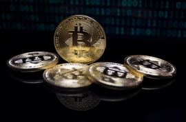 零手续费比特币兑换码首日交易量突破5000万美元 苹果0易交易所创下行业新纪录